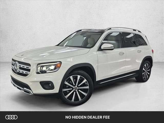 Used 2022 Mercedes-Benz GLB 250 image 1