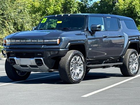Used 2025 GMC Hummer EV 3X AWD/4WD image 16