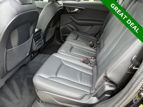 Used 2025 Audi Q7 3.0T Premium Plus AWD/4WD image 33