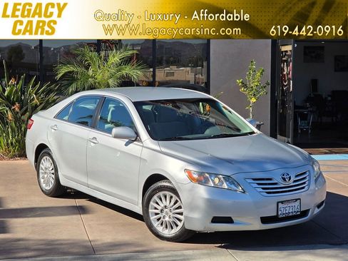 Used 2007 Toyota Camry LE image 1