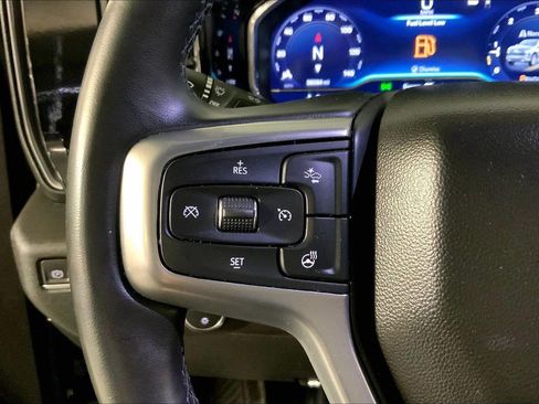 Used 2023 Chevrolet Silverado 1500 LT AWD/4WD image 18
