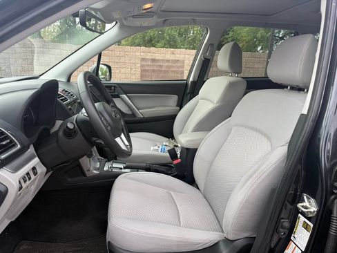 Used 2018 Subaru Forester 2.5i Premium AWD/4WD image 12