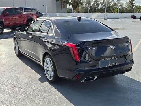 Used 2021 Cadillac CT4 Premium Luxury image 3