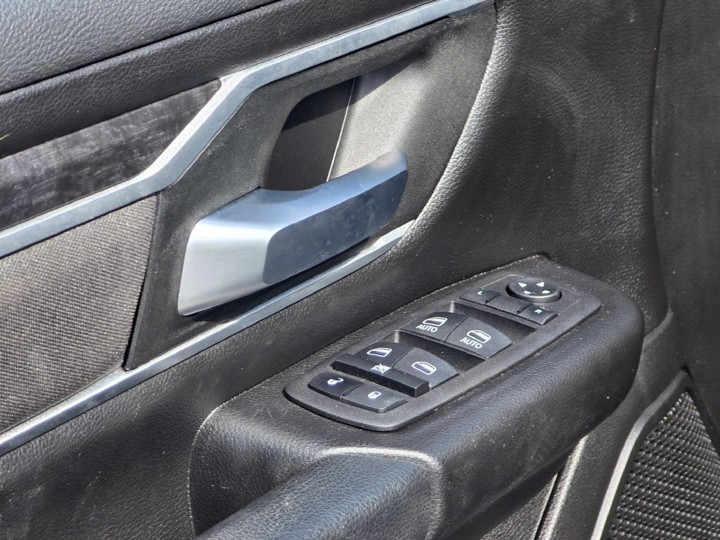 Used 2023 RAM 1500 Big Horn AWD/4WD image 39