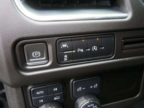 Used 2023 Chevrolet Tahoe LS w/ Driver Alert Package AWD/4WD image 18