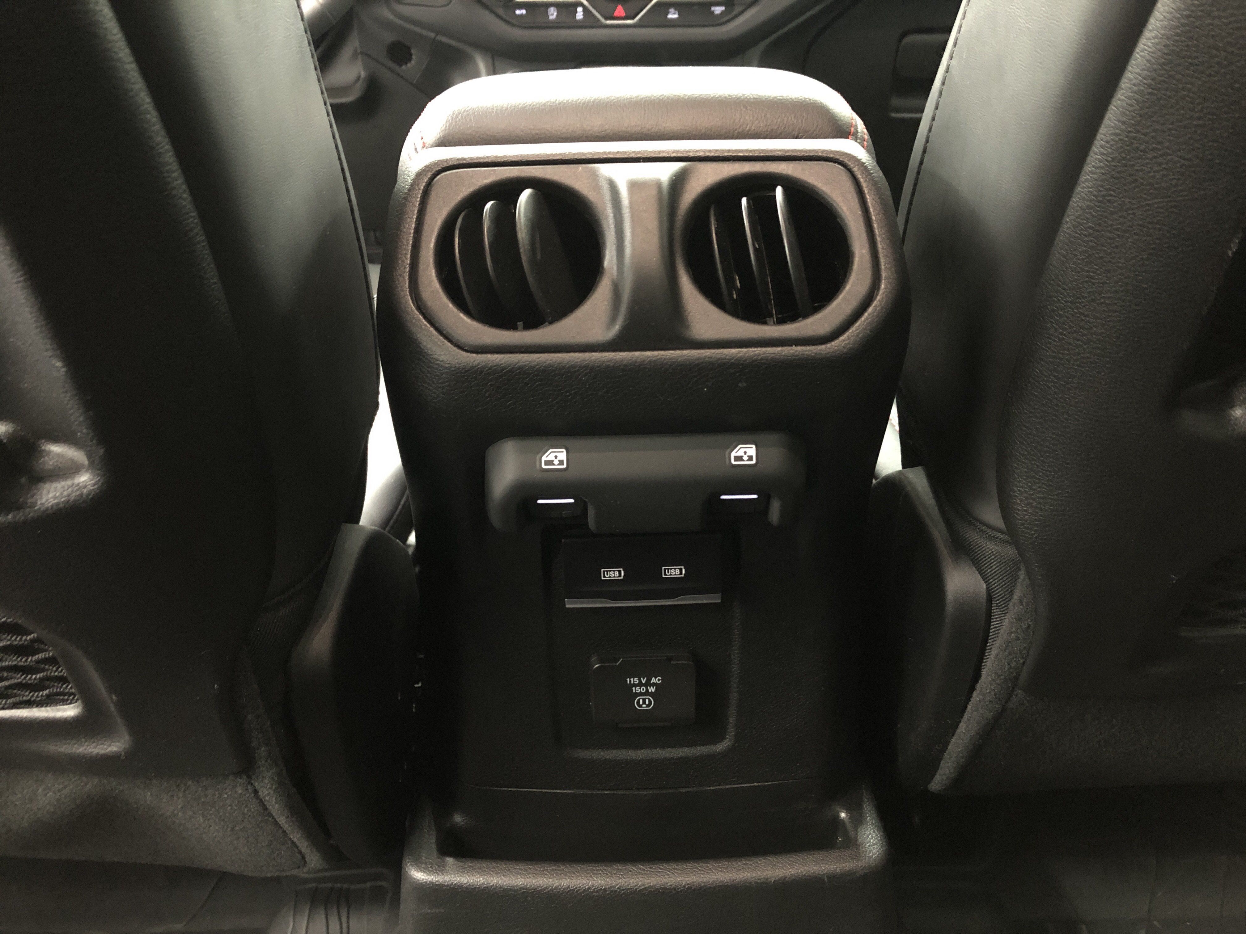 Certified 2024 Jeep Wrangler Unlimited Rubicon w/ Convenience Group AWD/4WD image 13