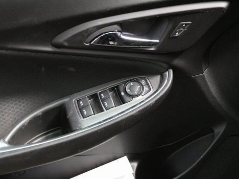 Used 2019 Chevrolet Malibu LT image 11