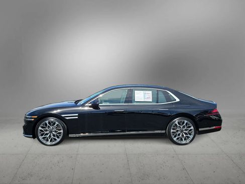 Used 2025 Genesis G90 3.5T image 5