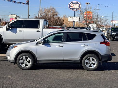 Used 2013 Toyota RAV4 XLE image 28