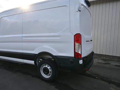 New 2026 Ford Transit 250 148 Medium Roof RWD image 28