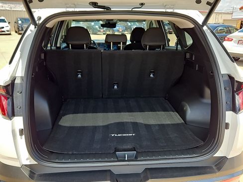 Used 2025 Hyundai Tucson SEL FWD image 6