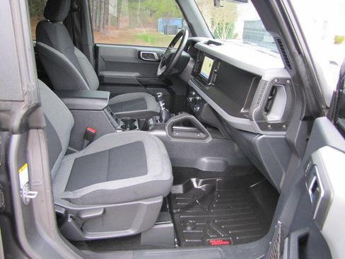 Used 2023 Ford Bronco Big Bend image 14