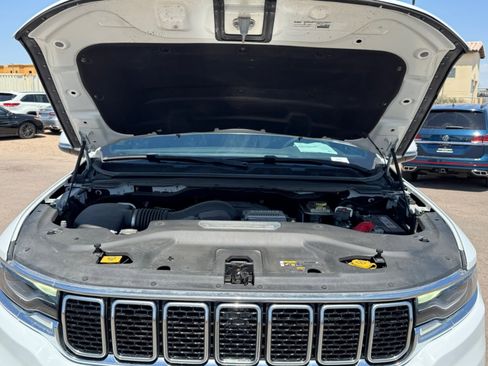 Used 2022 Jeep Wagoneer Series II RWD image 22