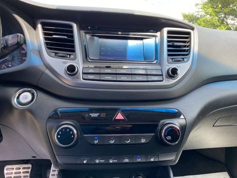 Used 2017 Hyundai Tucson Night AWD/4WD image 19