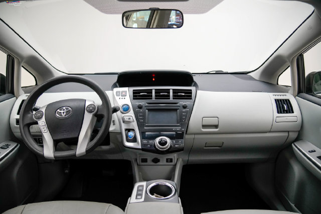 Used 2013 Toyota Prius V Three FWD image 18