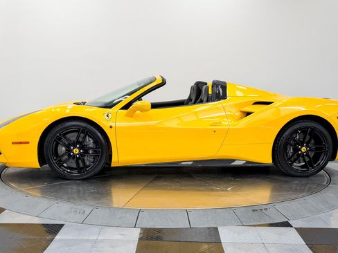Used 2017 Ferrari 488 Spider RWD image 29