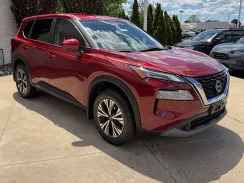 Used 2023 Nissan Rogue SV AWD/4WD image 7