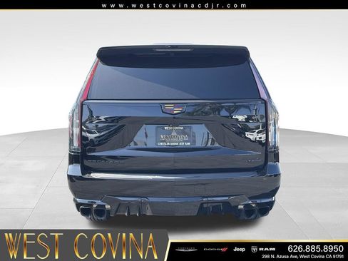 Used 2023 Cadillac Escalade V AWD/4WD image 9