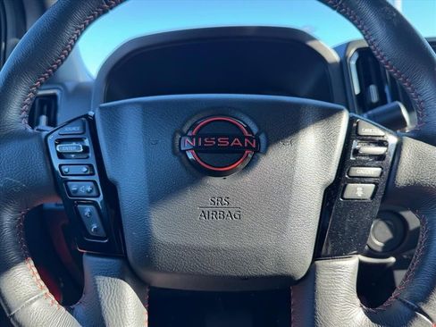 Used 2025 Nissan Frontier Pro-X image 16