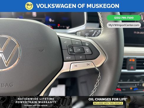 New 2026 Volkswagen Taos SE image 17