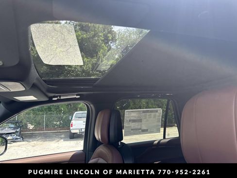 New 2026 Lincoln Navigator Reserve AWD/4WD image 36