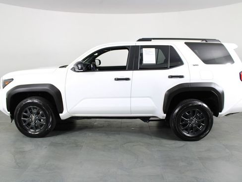 Used 2025 Toyota 4Runner SR5 RWD image 11