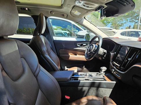 Used 2020 Volvo XC60 T5 Inscription w/ Protection Package Premier AWD/4WD image 7