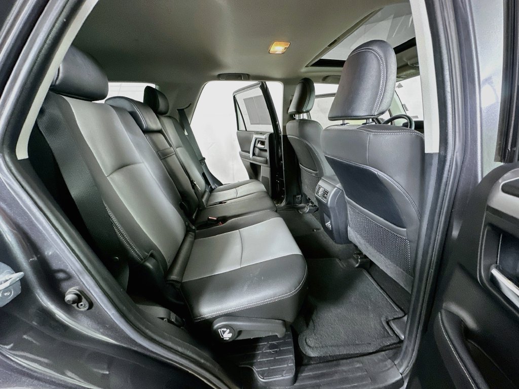 Used 2020 Toyota 4Runner SR5 Premium w/ Moonroof Package AWD/4WD image 12