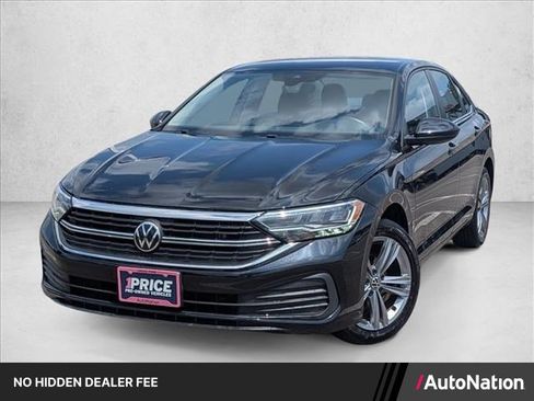 Used 2024 Volkswagen Jetta SE FWD image 1