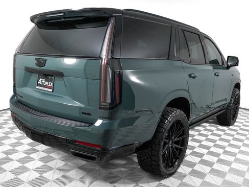 Used 2026 Cadillac Escalade Sport w/ Touring Package AWD/4WD image 5