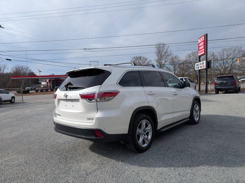 Used 2015 Toyota Highlander Limited image 7