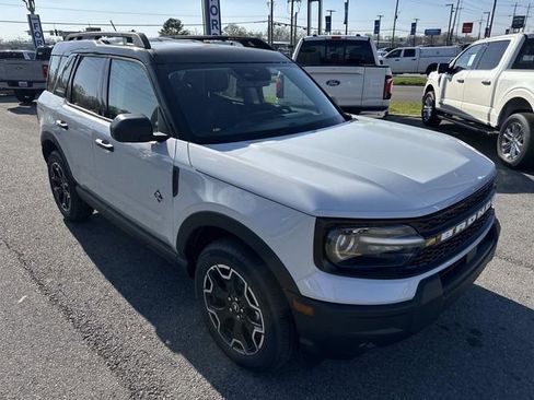 New 2026 Ford Bronco Sport Outer Banks image 3