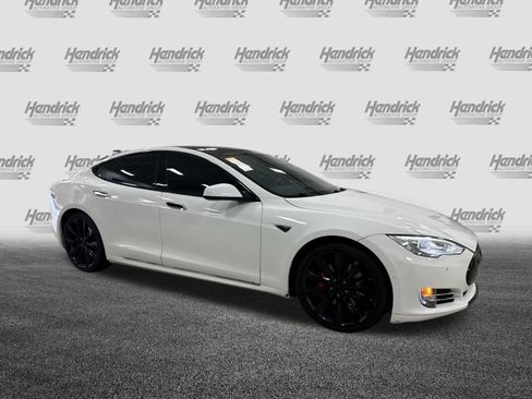 Used 2014 Tesla Model S 85 RWD image 2