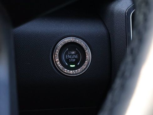 Used 2024 GMC Acadia Elevation FWD image 27
