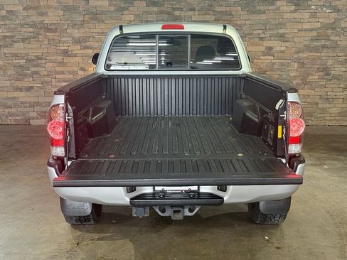 Used 2013 Toyota Tacoma 4x4 Access Cab V6 w/ TRD Sport Pkg image 7