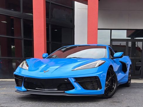 Used 2022 Chevrolet Corvette Stingray w/ Engine Appearance Package image 1