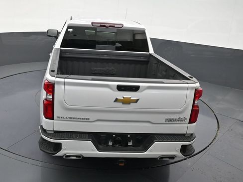 Used 2024 Chevrolet Silverado 1500 High Country AWD/4WD image 15