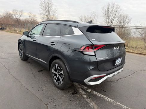 Used 2025 Kia Sportage EX w/ Premium Package image 8