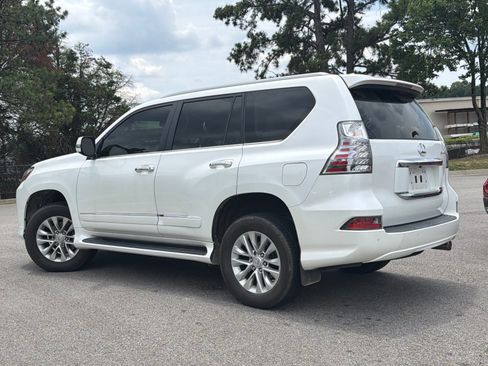 Used 2017 Lexus GX 460 Premium w/ Premium Package AWD/4WD image 10