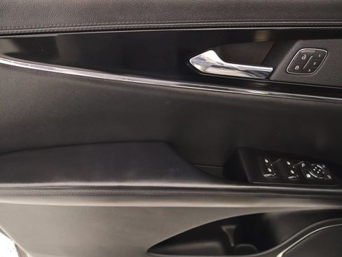 Used 2023 Lincoln Nautilus AWD w/ Premium Package image 15