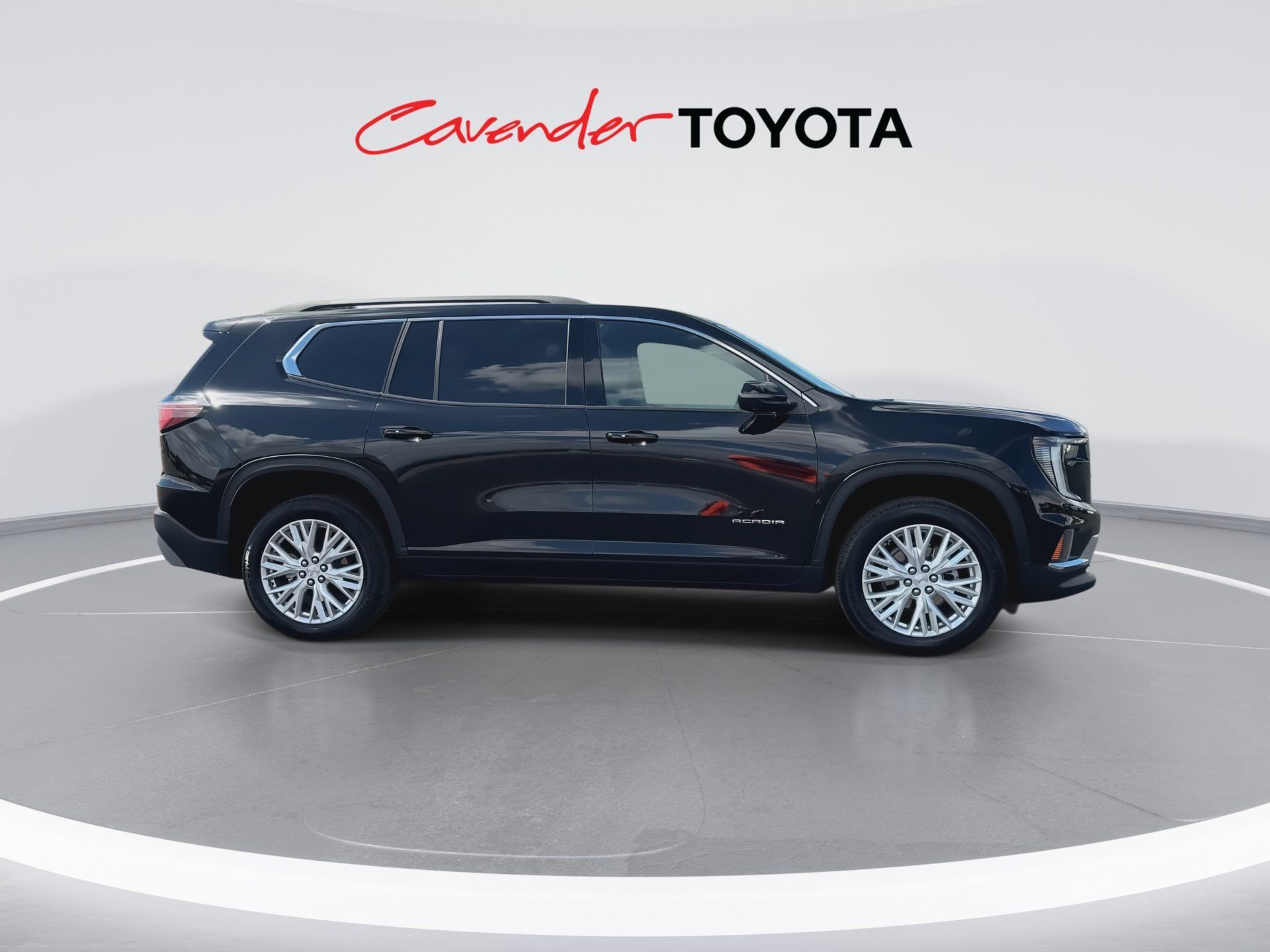 Used 2026 GMC Acadia Elevation w/ Elevation Premium Package FWD image 9