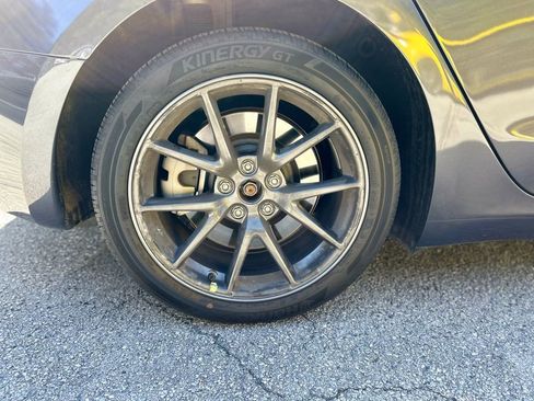 Used 2023 Tesla Model 3 Standard Range image 14