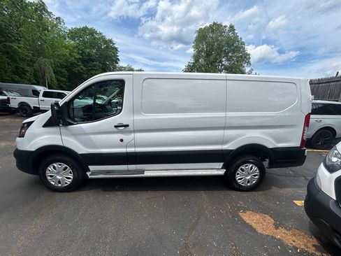 Used 2025 Ford Transit 250 Low Roof w/ Exterior Upgrade Package RWD image 4