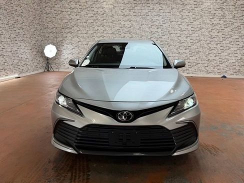 Used 2021 Toyota Camry LE FWD image 2