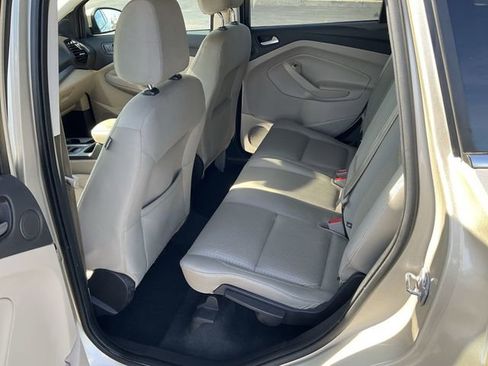 Used 2017 Ford Escape SE w/ Equipment Group 201A image 12