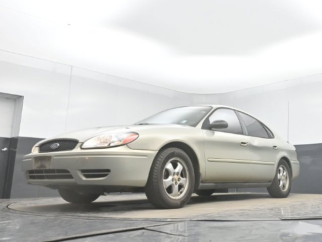 Used 2006 Ford Taurus SE FWD image 26
