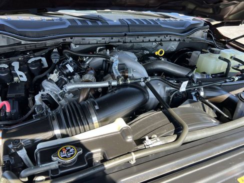 Used 2020 Ford F250 XLT w/ XLT Premium Package image 27