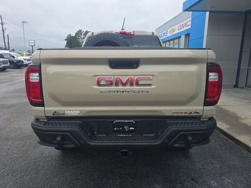 Used 2024 GMC Canyon AT4X w/ AT4X AEV Edition image 4