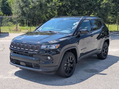 New 2026 Jeep Compass Latitude AWD/4WD image 7