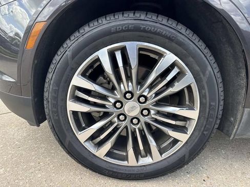 Used 2018 Cadillac XT5 Premium Luxury FWD image 7